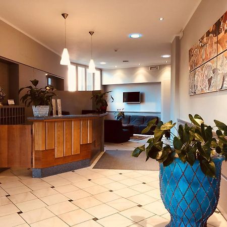Hotel Delfina Signa Eksteriør bilde