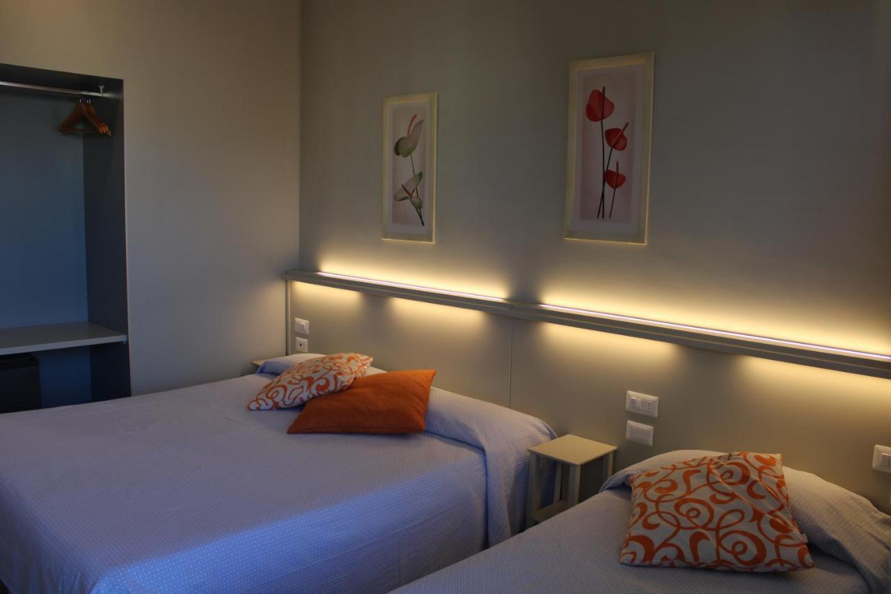 Hotel Delfina Signa Eksteriør bilde