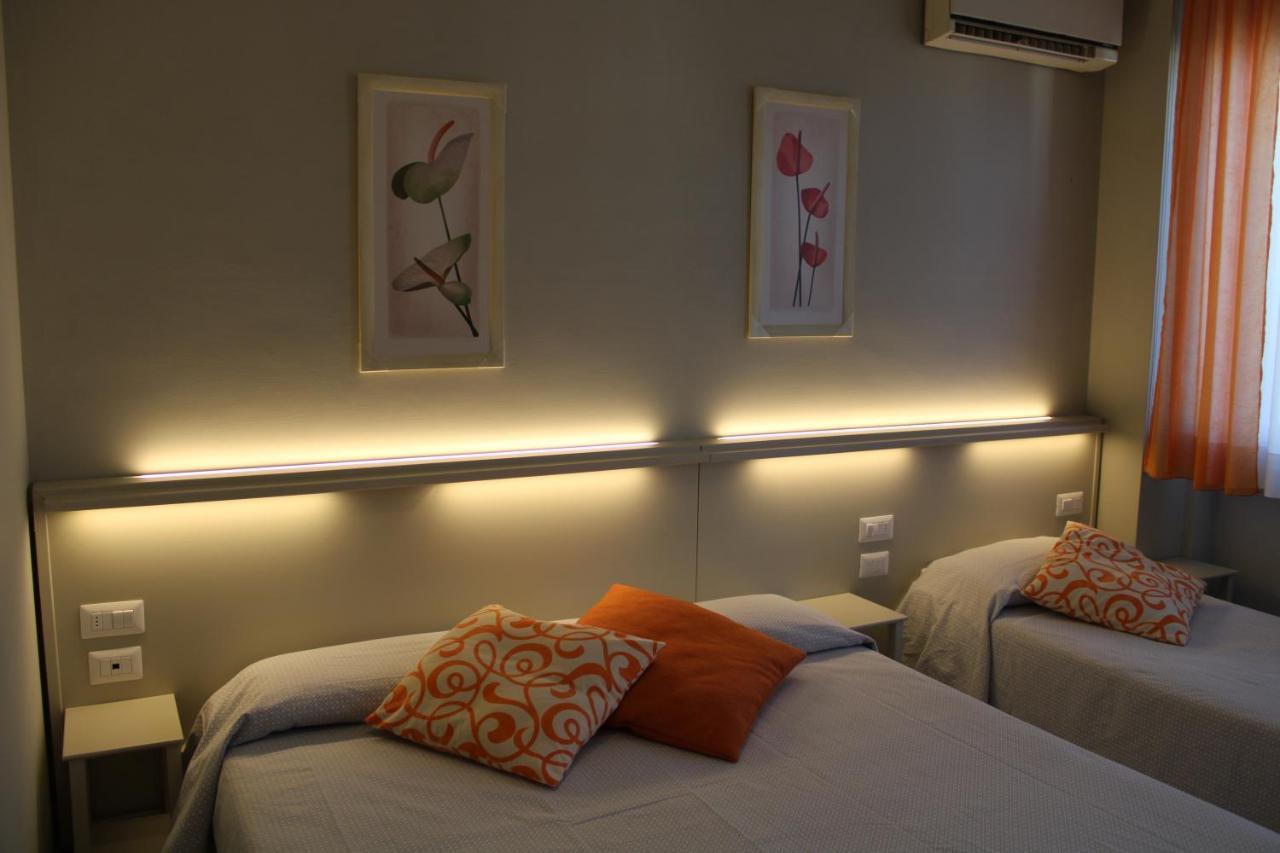 Hotel Delfina Signa Eksteriør bilde
