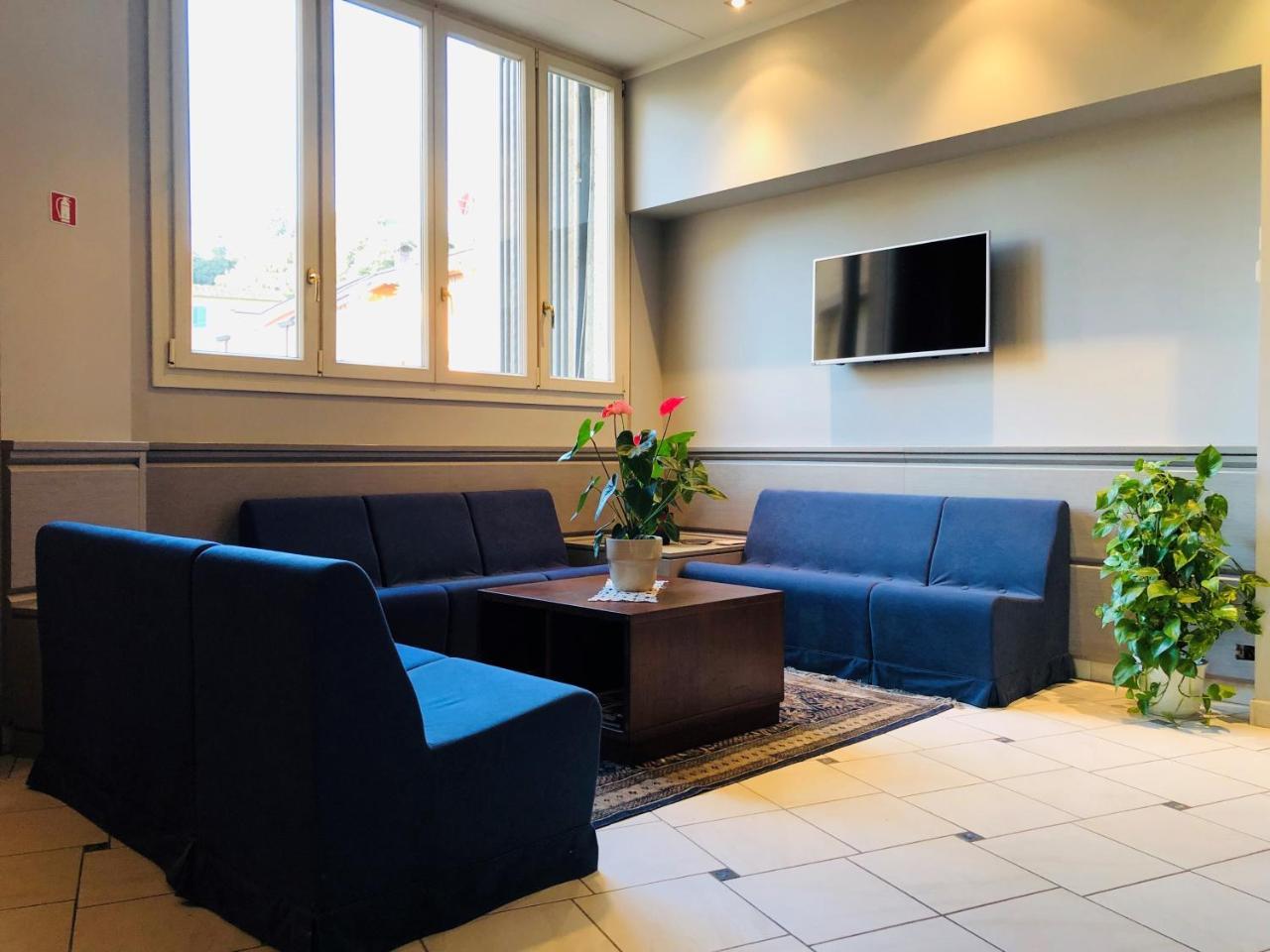 Hotel Delfina Signa Eksteriør bilde